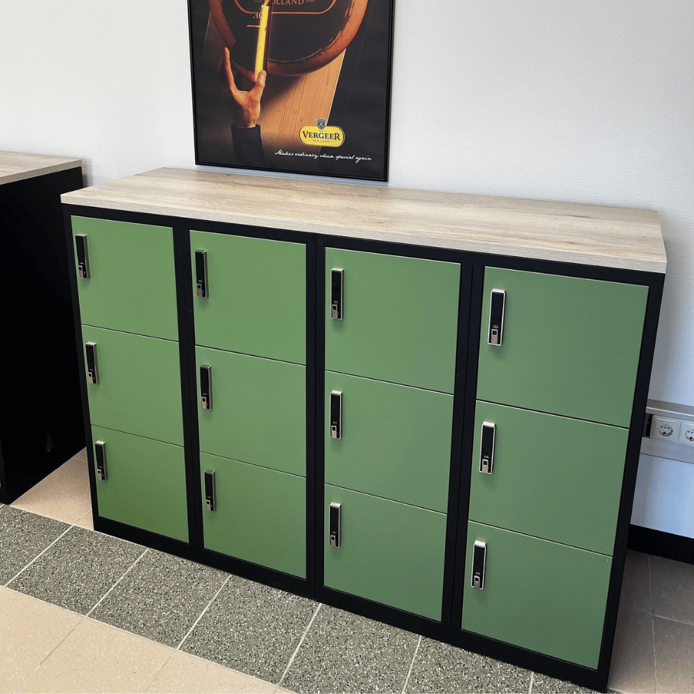 Maatwerk locker project door Furniture Link